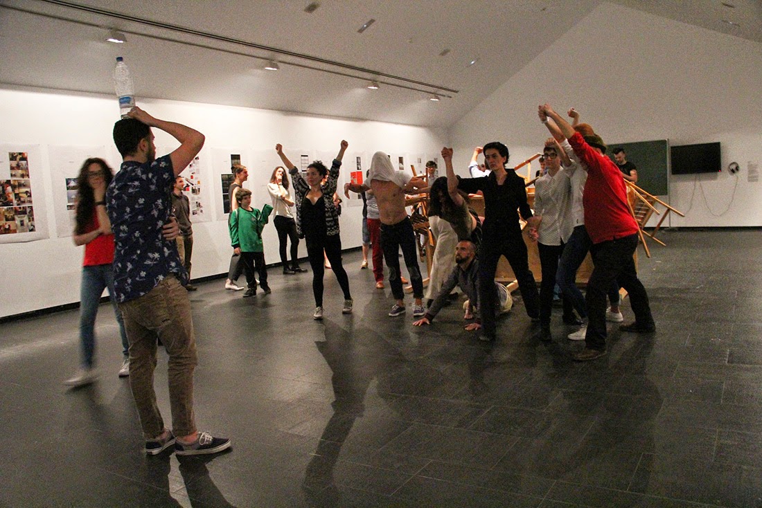 Foto: Butler & Mirza, „The Game of Power“, 2012–2014, Interactive performance 